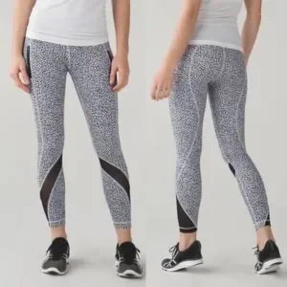 Lululemon Inspire Tight II Mesh Miss Mosaic white black 2 - Picture 13 of 13
